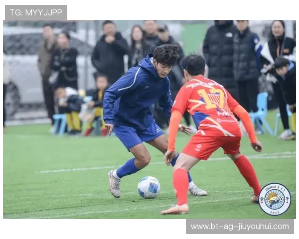 偶遇中国足球球星的那一刻 我与偶像的近距离接触与难忘瞬间